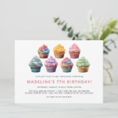 Farbenfrohe Cupcakes | Niedliche Kindermädchen Geb Einladung (Stehend Vorderseite)