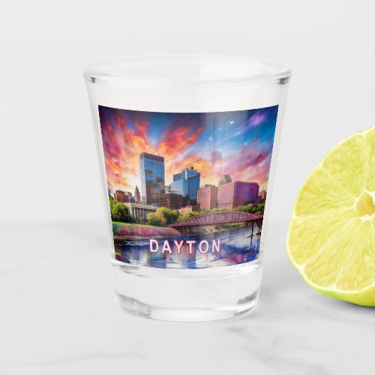 Farbenfrohe Dayton Skyline Abstrakt Art Schnapsglas (Vorderseite)