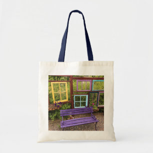 Farbenfrohe Dekoration aus Windows & Bench Garden Tragetasche