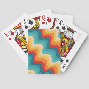Farbenfrohe diagonale Wellen im Retro-Stil  Spielkarten