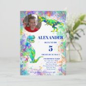 Farbenfrohe Dinosaurier Geburtstagsparty Einladung (Stehend Vorderseite)