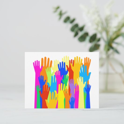 Farbenfrohe Diverse Group Community of Raised Hand Postkarte (Stehend Vorderseite)