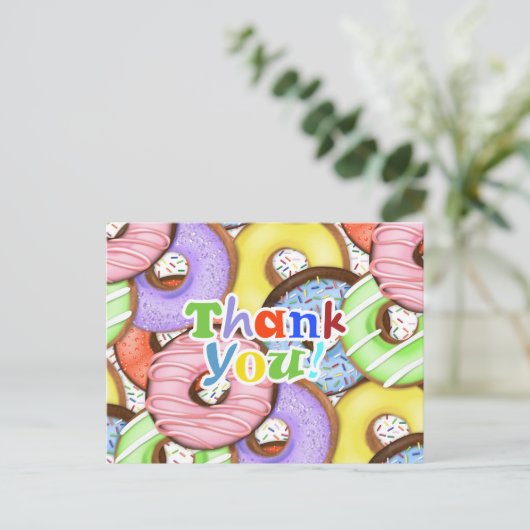 Farbenfrohe Donuts Sprinkles Danke Postkarte (Stehend Vorderseite)