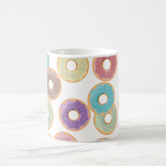Farbenfrohe Donuts und Sprinklermuster Kaffeetasse (Mittel)