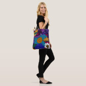 Farbenfrohe Doodle Art Tasche (Am Model)