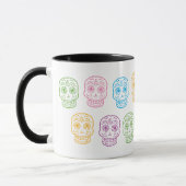 Farbenfrohe Doodle Skulls Tasse (Links)