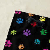 Farbenfrohe Druckmuster auf schwarz Strandtuch (Beispiel)