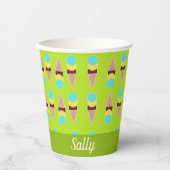 Farbenfrohe Eiscreme auf Grün Pappbecher (Vorderseite)