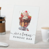 Farbenfrohe Eiscreme Seepromenade Bar Pedestal Zei Sockelschild (In SItu)