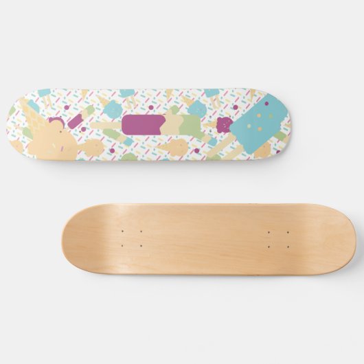 Farbenfrohe Eiscreme Sprinkles Muster Name Skateboard (Horizontal)