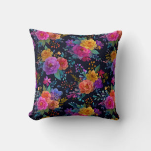 Farbenfrohe Elegante Blume auf dem Vintagen Schwar Kissen