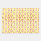 Farbenfrohe Erdbeere Topped Cupcake Muster Geschenkpapier Set (Vorderseite)