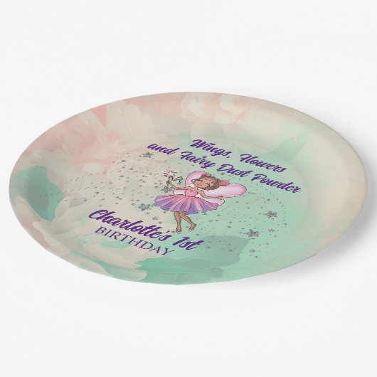 Farbenfrohe Fairy Birthday Pappteller (Schrägansicht)