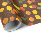 Farbenfrohe Fall Aspen Blätter über braunen Jeden Geschenkpapier (Rolleneckpunkt)