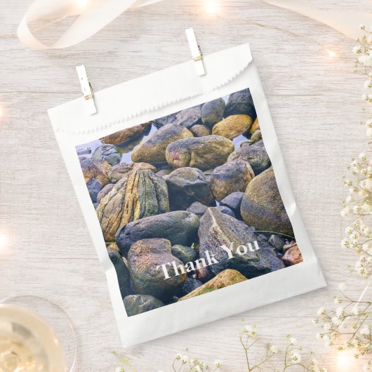 Farbenfrohe Felsen Geschenktütchen (Ausgeschnitten)