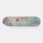 Farbenfrohe Fliesen Muster Skateboard (Horizontal)