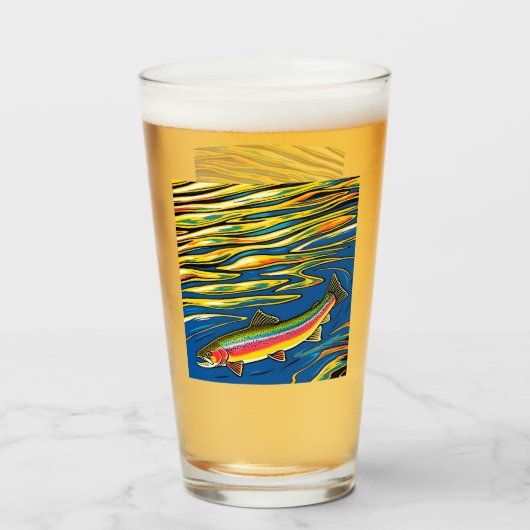 Farbenfrohe Forelle und Wasserarme Glas (Vorne (Gefüllt))