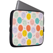Farbenfrohe, fröhliche Gesichtspflege Laptopschutzhülle (Vorne Rechts)