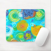 Farbenfrohe Frösche auf farbenfrohem Wasser Mousepad (Mit Mouse)