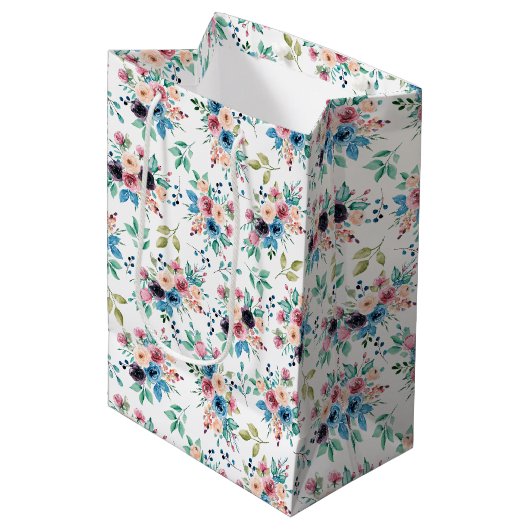 Farbenfrohe Frühlingsblumenmuster Mittlere Geschenktüte (Vorderseite Schrägansicht)