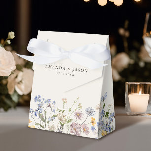 Farbenfrohe Frühlingswiesen-Hochzeit im Garten  Geschenkschachtel