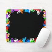 Farbenfrohe Fußabdrücke in schwarz Mousepad (Mit Mouse)