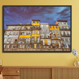 Farbenfrohe Gebäude im Ribeira Bezirk in Porto Poster
