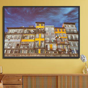 Farbenfrohe Gebäude im Ribeira Bezirk in Porto Poster