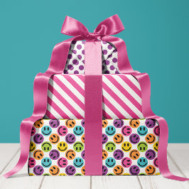 Farbenfrohe, gelungene Streifen und Polka Dot Geschenkpapier Set