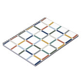 Farbenfrohe Gitter mit Negative Space Impressionis Notizblock (Linke Seite)