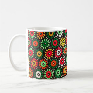 Farbenfrohe Granny Circles Crochet-Muster Kaffeetasse