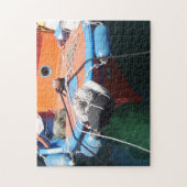 Farbenfrohe griechische Fischerboote im Hafen ange Puzzle (Vertikal)