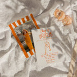 Farbenfrohe Handzeichnung 30. Whimsical Foto Gebur Einladung<br><div class="desc">Wenn Sie eine elegante und leicht bearbeitbare Einladung zum 30. Geburtstag suchen, ist diese Einladung perfekt für Sie. Wie Sie sehen, enthält es ein handgeschriebenes, orangefarbenes Skript mit KIRCHENSCHEIBEN bis DRITTTHIN, mit farbenfrohen, von Hand gezogenen Champagnergläsern auf Cremes-Modus. Und handgezeichnete Streifen auf der Rückseite in Orange und Creme und anpassbares...</div>