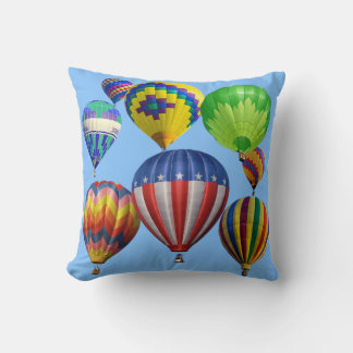 Farbenfrohe Heißluftballons Single seitlich Kissen