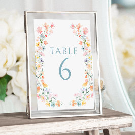 Farbenfrohe, helle Wildblumen Frühjahrssonne Einladung