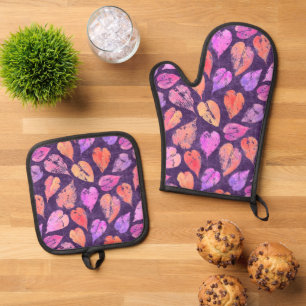 Farbenfrohe Herbstblätter auf violettem Muster Ofenhandschuh & Topflappen-Set