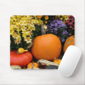 Farbenfrohe Herbstdekoration mit Kürbissen Mousepad (Mit Mouse)