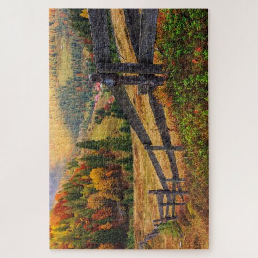 Farbenfrohe Herbstlandschaft mit Zaun in Siebenbür Puzzle (Vertikal)