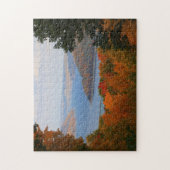 Farbenfrohe Herbstlaube mit Blick auf die Casey Br Puzzle (Vertikal)