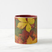 Farbenfrohe Herbstüberreste Keramik Tasse (Zentrum)