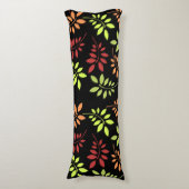 Farbenfrohe Herbstunterschiede in warmen Tönen Seitenschläferkissen (Vorderseite Vertikal)