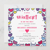 Farbenfrohe Herzen Eine kleine Sweetheart Babydusc Einladung (Vorderseite)