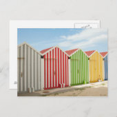 Farbenfrohe Hütten am Strand Postkarte (Vorne/Hinten)