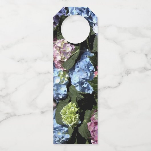 Farbenfrohe Hydrangea-Blume Hochzeit Flaschenanhänger (Rückseite)