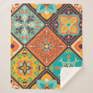 Farbenfrohe, islamisch inspirierte Fliesen. Sherpadecke