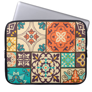 Farbenfrohe islamische Patchwork: Vintage Tile. Laptopschutzhülle