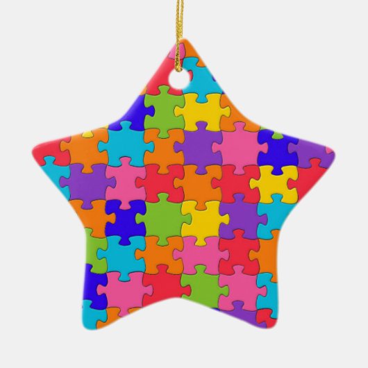 Farbenfrohe Jigsaw Puzzle Pieces Happy Puzzler Keramikornament (Vorne)