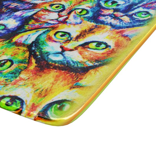 Farbenfrohe Katze und Kätzchen Muster. Jetzt kaufe Schneidebrett (Ecke)