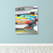 Farbenfrohe Kayaks Leinwanddruck (Insitu (Holzboden))
