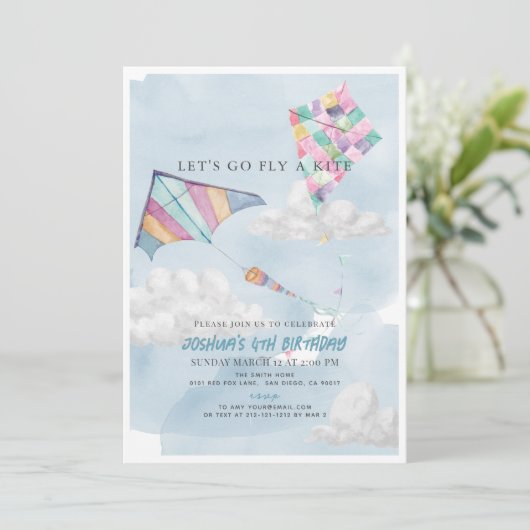 Farbenfrohe Kite & Blue Sky Geburt Einladung (Stehend Vorderseite)